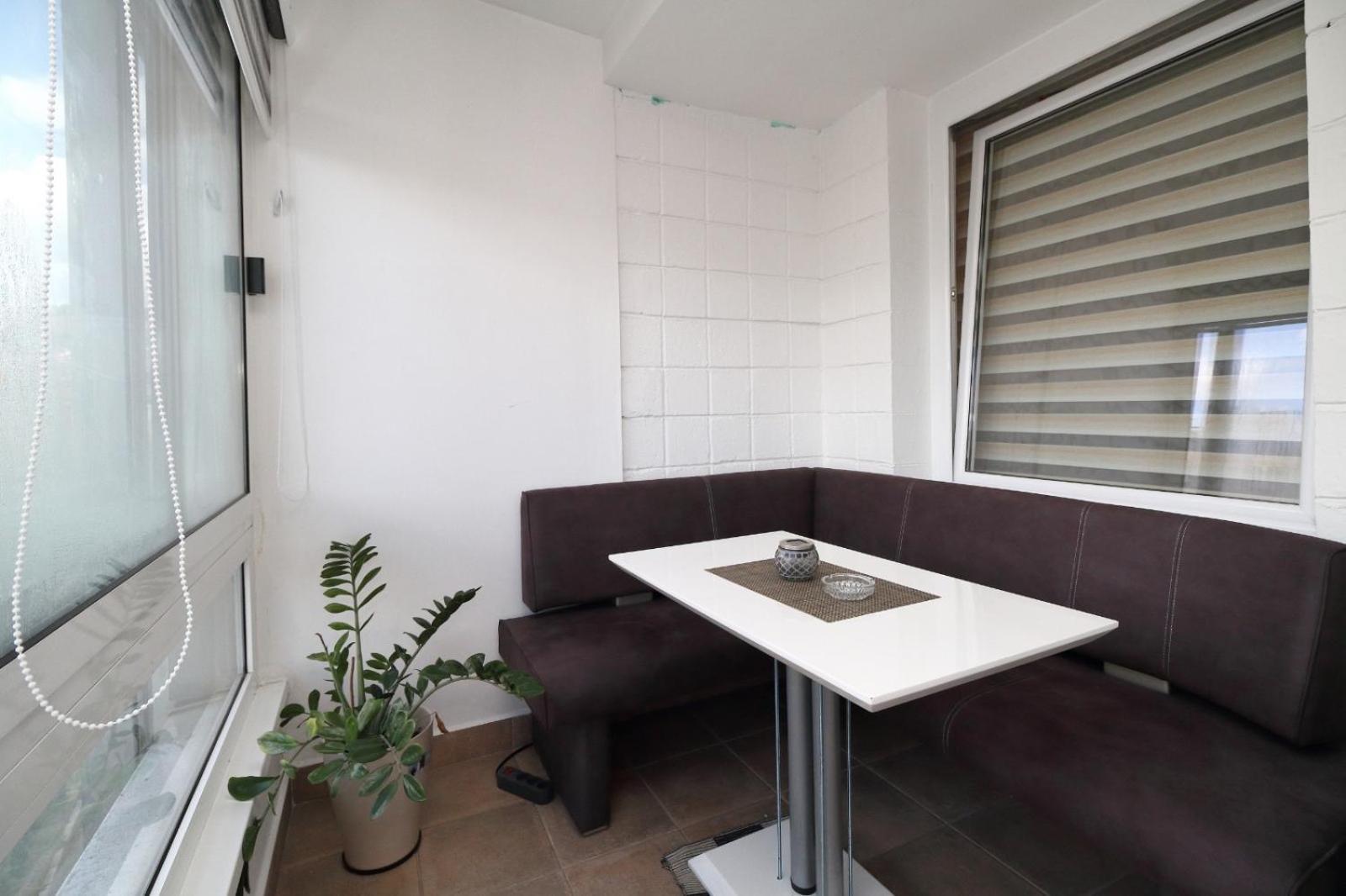 Franca A2-Parking Garage Apartment Sarajevo Bagian luar foto